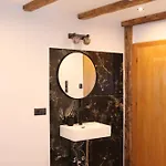 Haus Bergfried アパート フィンケンベルク