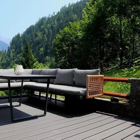 Haus Bergfried Apartamento *