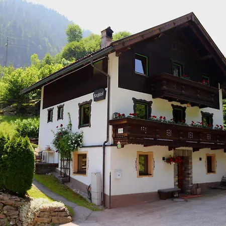 Haus Bergfried 公寓